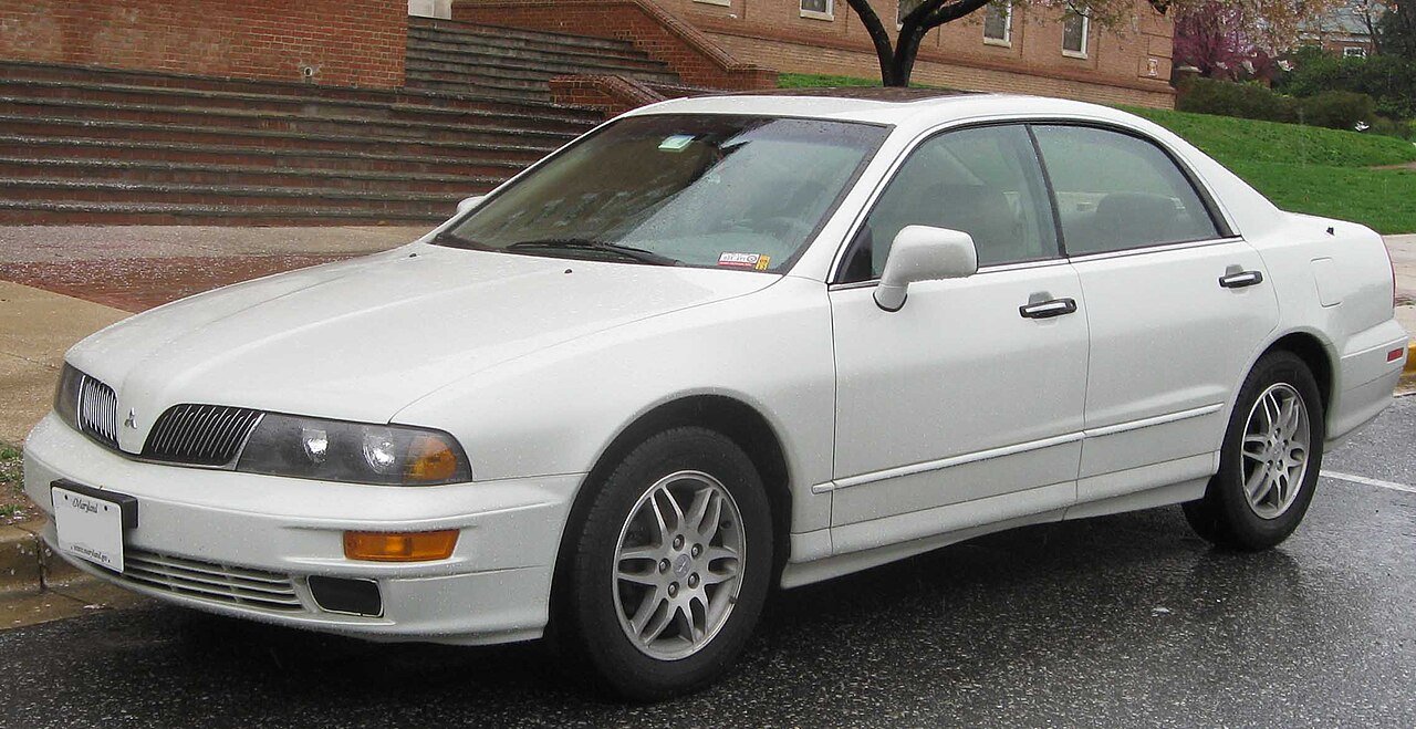 Mitsubishi Diamante Седан