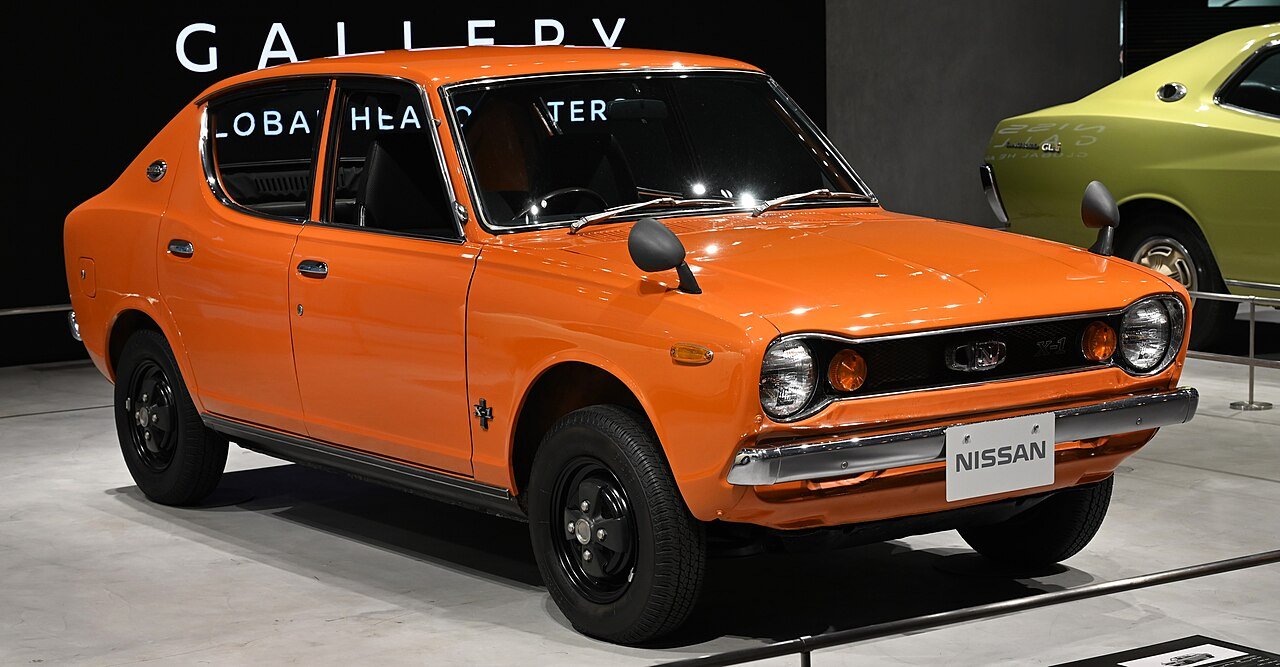 Nissan Cherry Седан