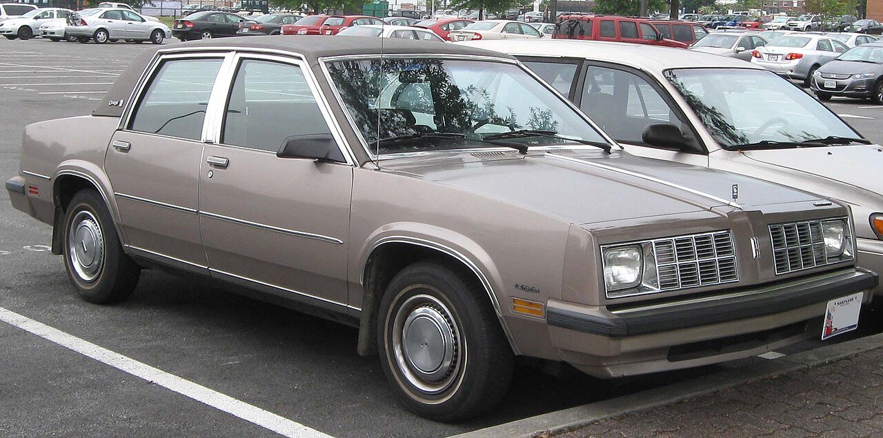 Oldsmobile Omega Седан