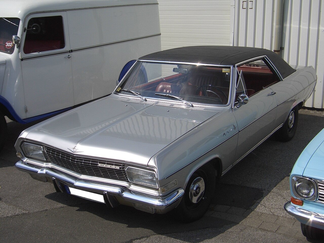 Opel Diplomat Седан