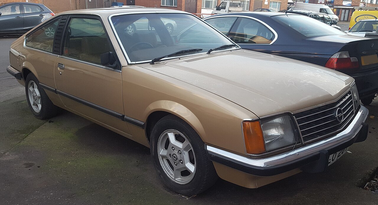 Opel Monza Хэтчбек (3 дв.)
