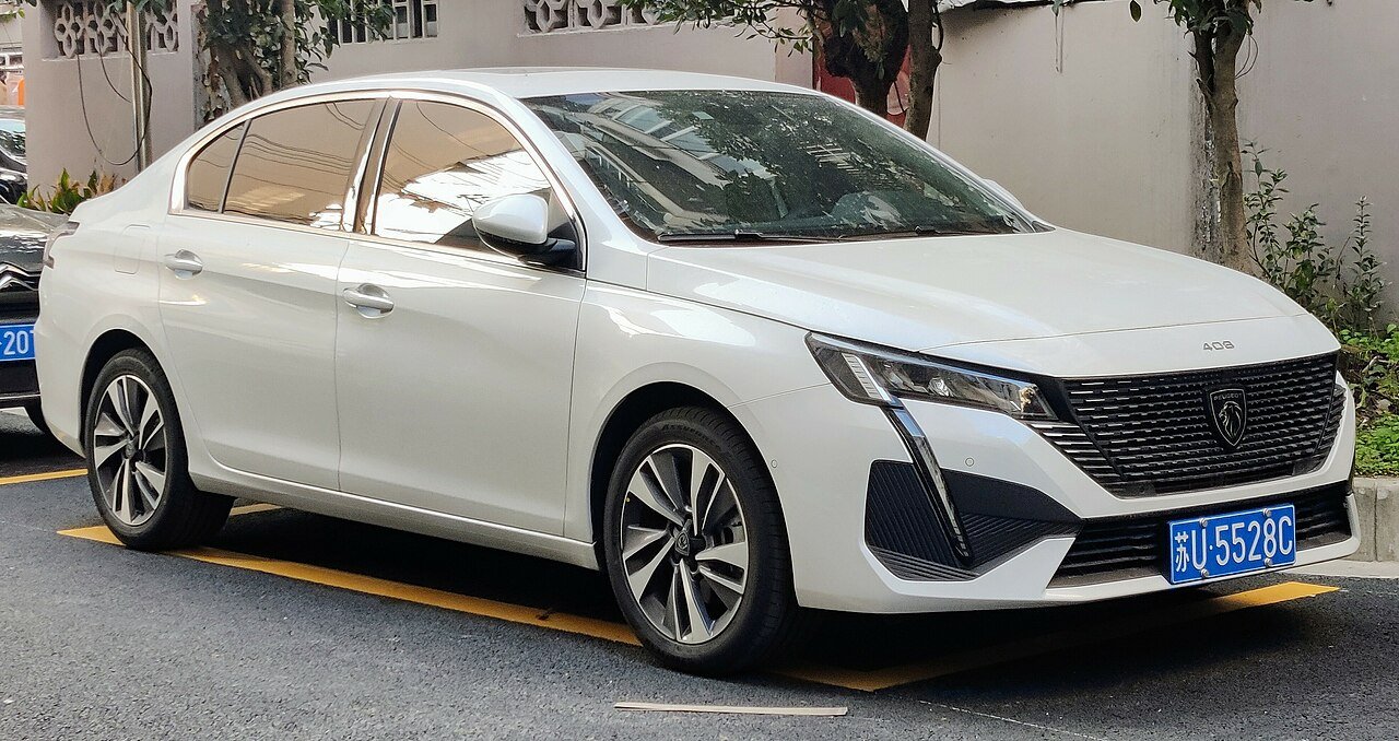 Peugeot 408 Седан