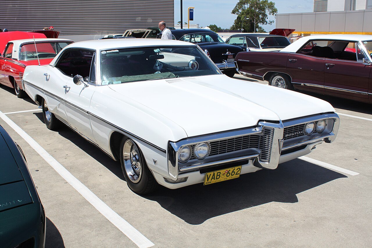 Pontiac Parisienne Седан