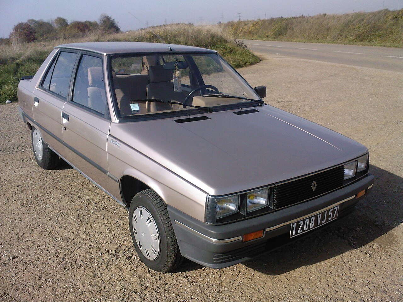 Renault 9 Седан