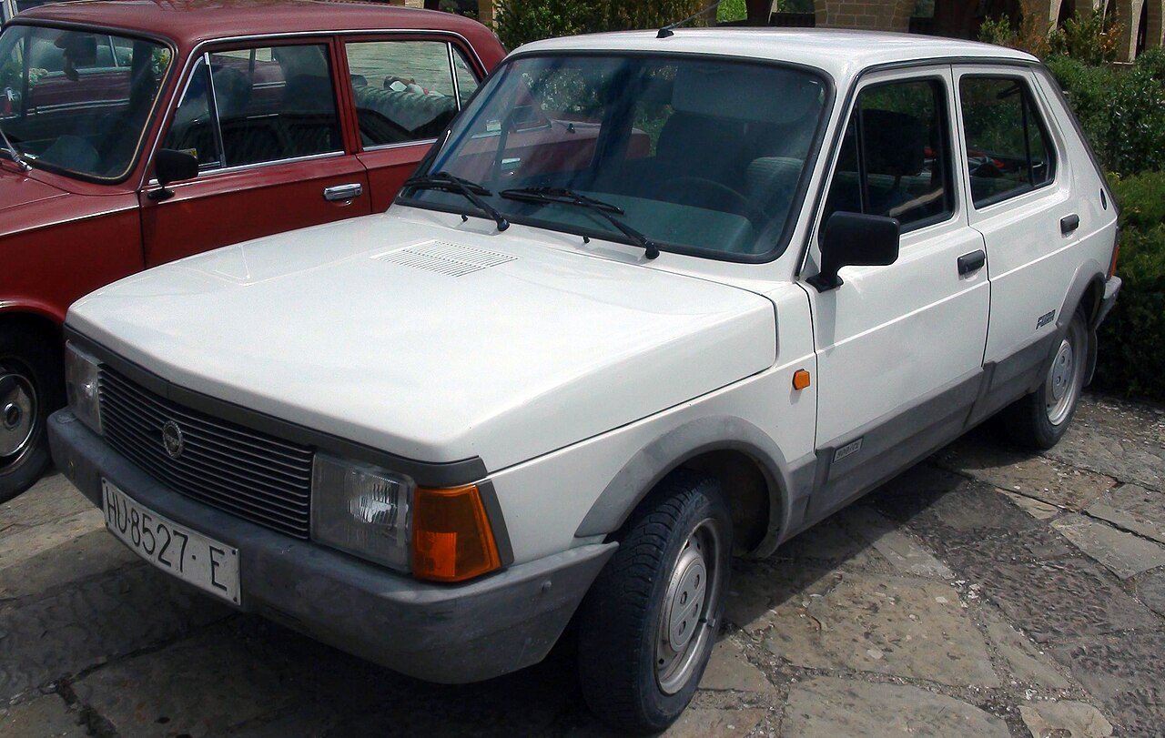 SEAT Fura Хэтчбек (5 дв.)