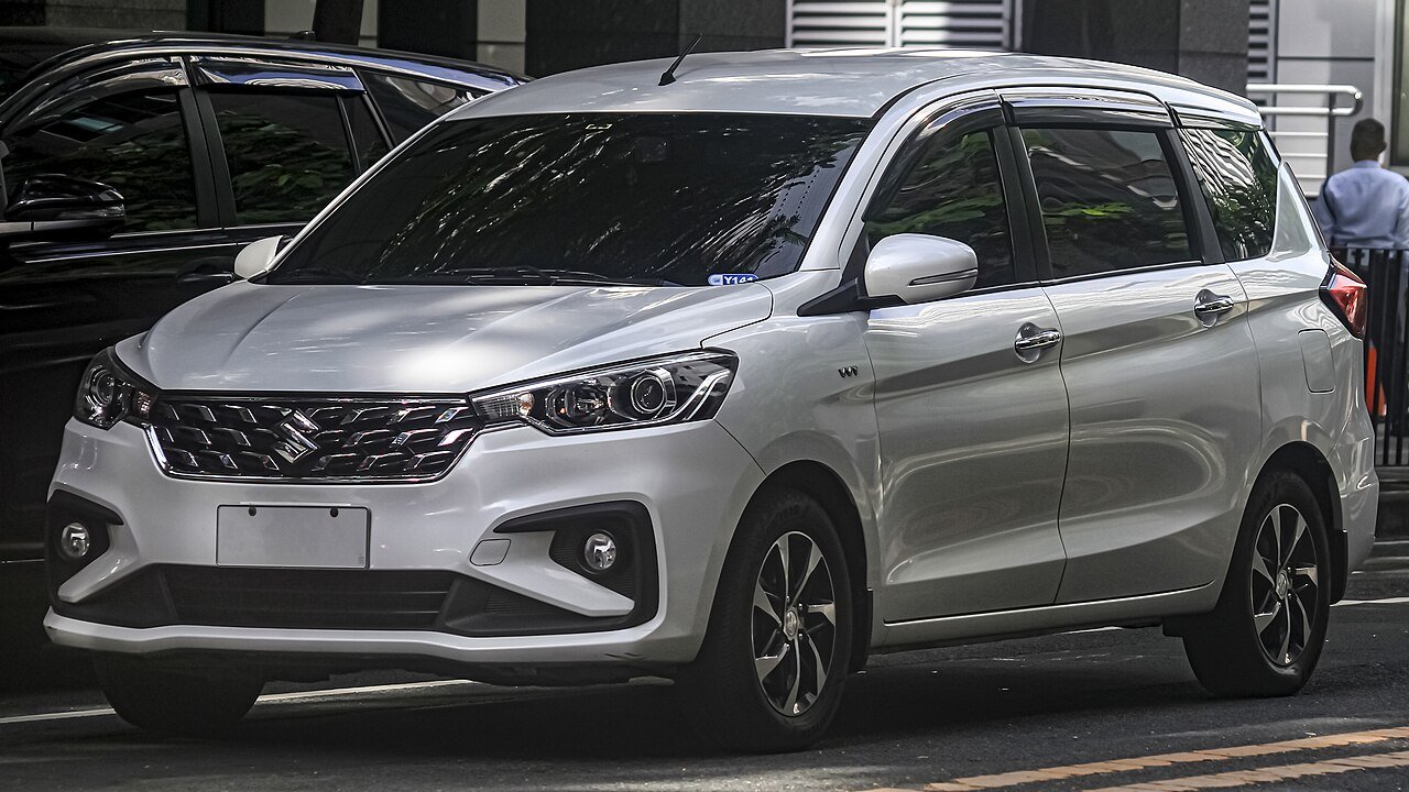 Suzuki Ertiga Микровэн