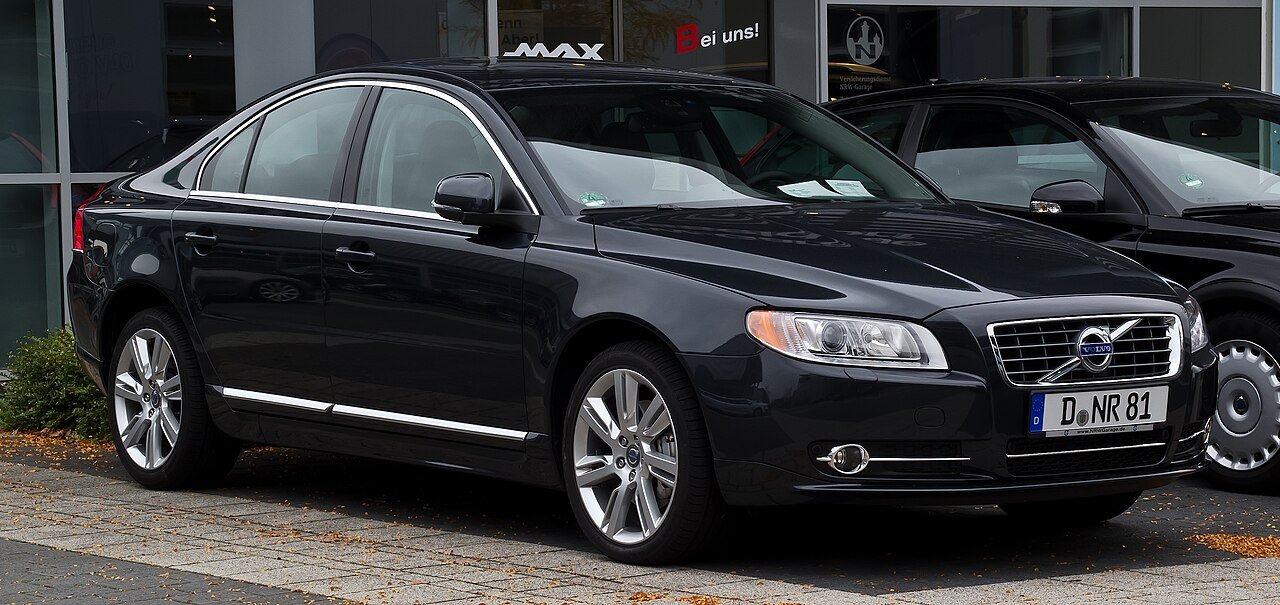 Volvo S80 Седан