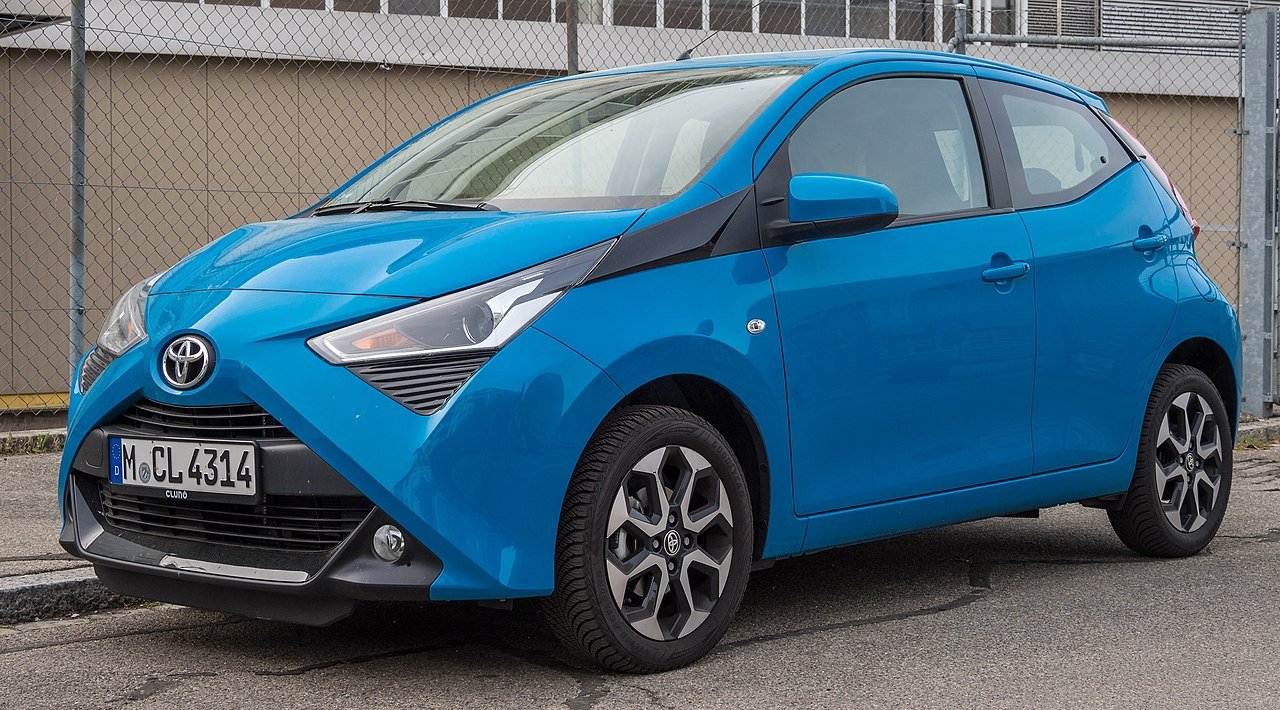 Toyota Aygo Хэтчбек (5 дв.)