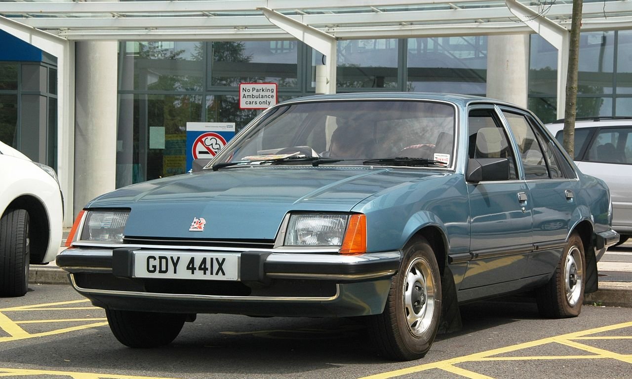 Vauxhall Carlton Универсал (5 дв.)