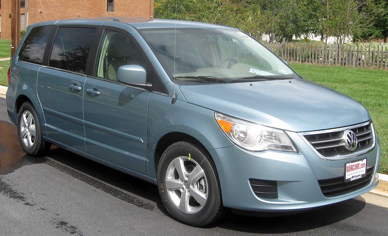 Volkswagen Routan Минивэн