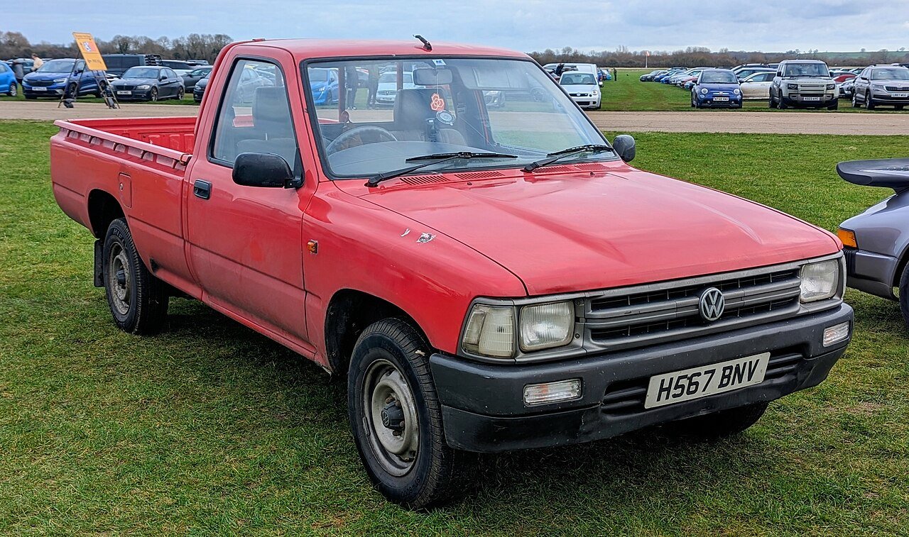 Volkswagen Taro Пикап (2 дв.) полуторная кабина
