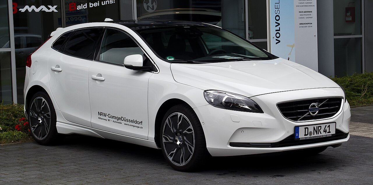 Volvo V40 Хэтчбек (5 дв.)