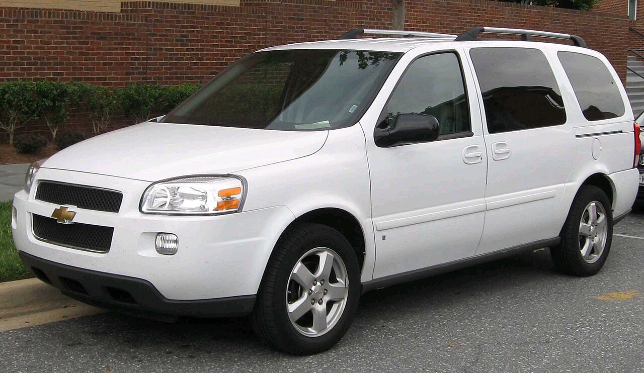 Chevrolet Uplander Минивэн