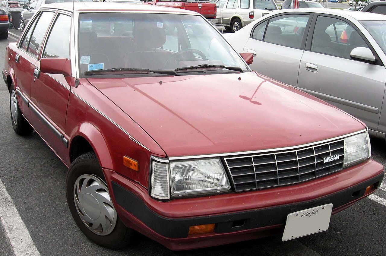 Nissan Stanza Седан