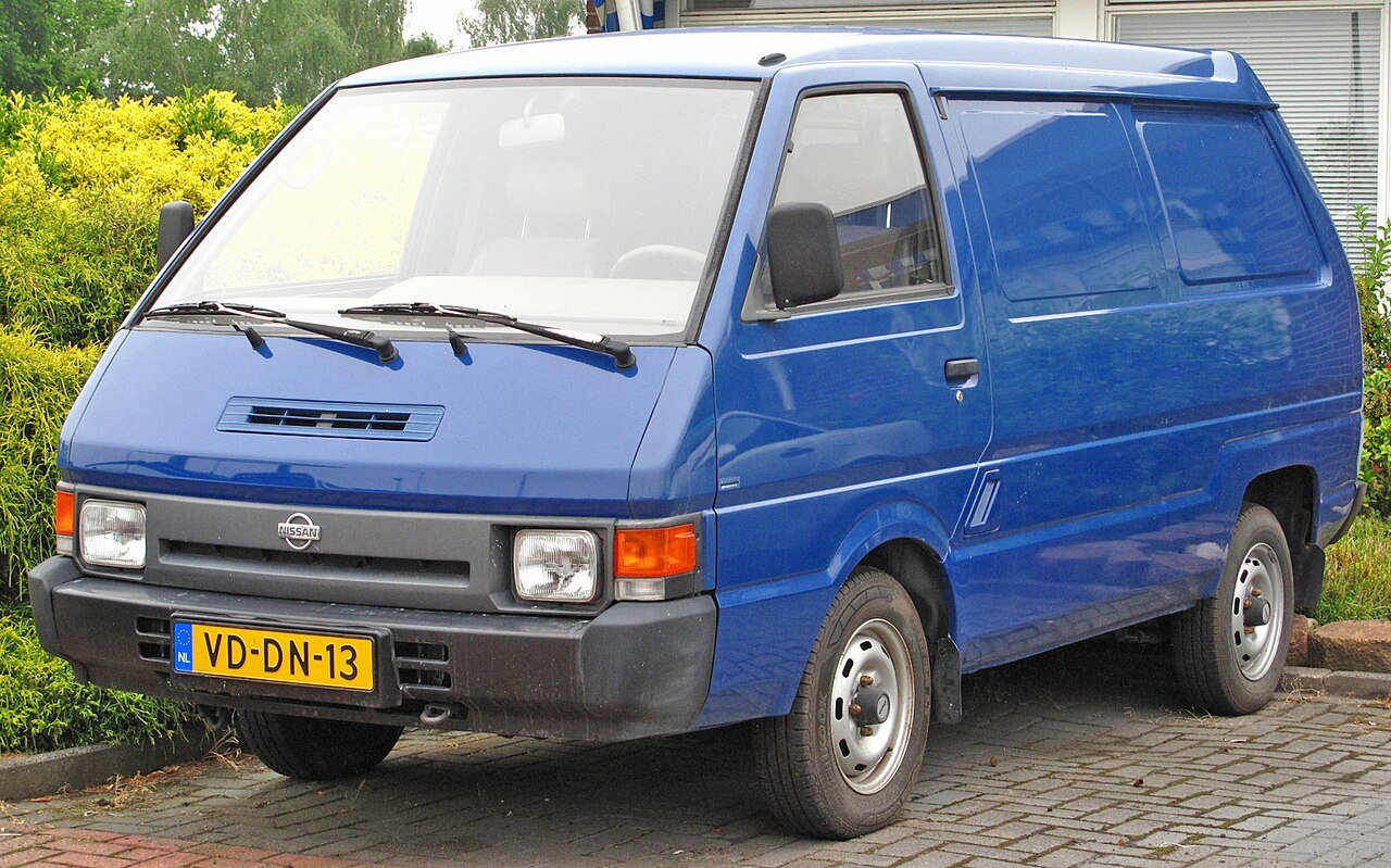 Nissan Vanette Минивэн