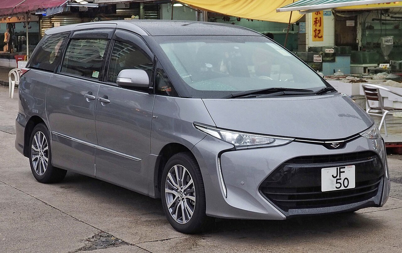 Toyota Previa Минивэн