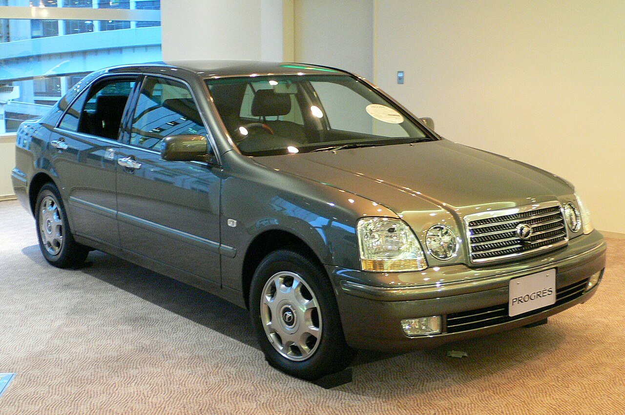 Toyota Progres Седан