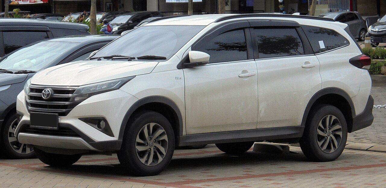 Toyota Rush Внедорожник (5 дв.)