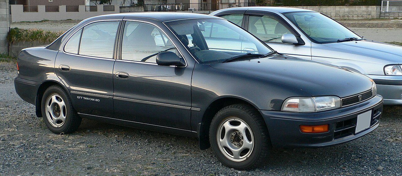 Toyota Sprinter Седан