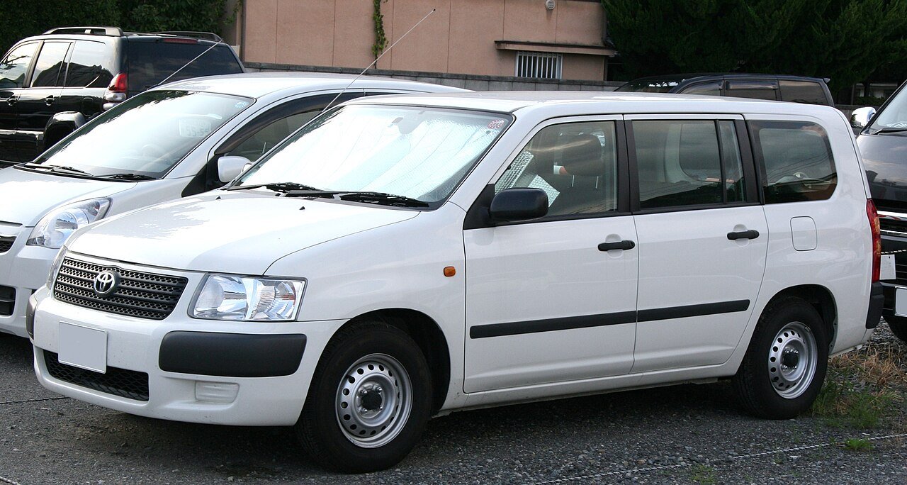 Toyota Succeed Универсал (5 дв.)