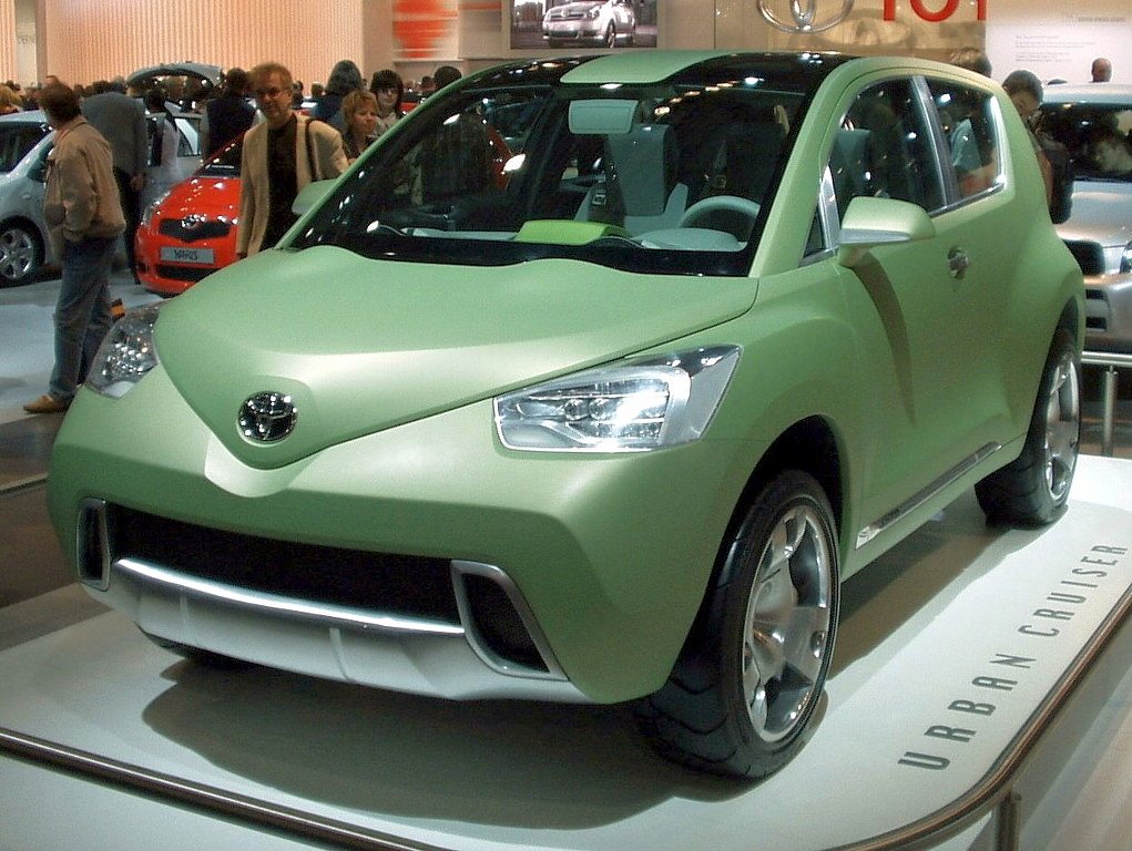 Toyota Urban Cruiser Хэтчбек (5 дв.)