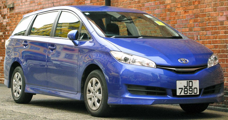 Toyota Wish Микровэн