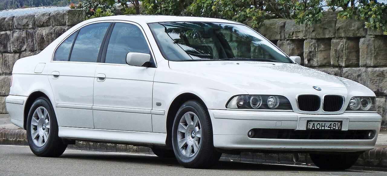 BMW M5 Седан