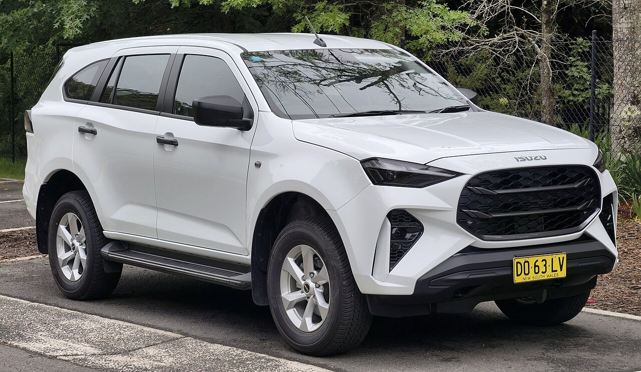 Isuzu MU-X Внедорожник (5 дв.)