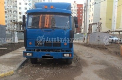 МАЗ 64220